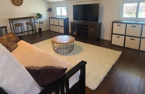 Hopelawn House | Family-Friendly Cape Cod House with Perfect 10 Rating