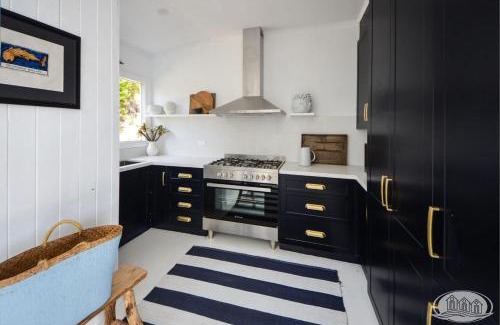 Cape Bridgewater House | Discover Cape Cottage: Guest Rated 8/10 for Comfort