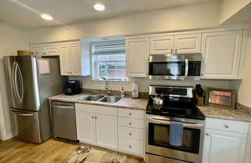 Cape Charles House | Pet-Friendly Cape Escape: Walk to Beach with Amazing Amenities
