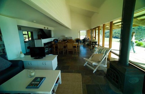 De Mole River House | Top-Rated Cape Forbin Retreat with Family-Friendly Amenities