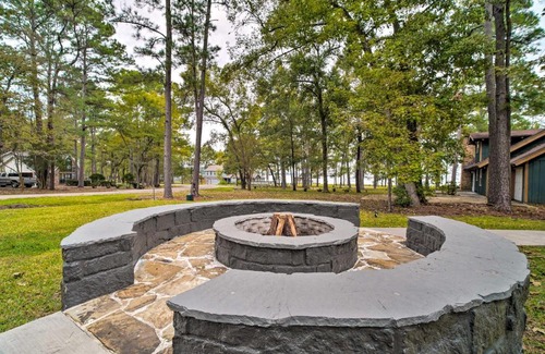 Cape Royale House | Tranquil Cape Royale Cottage with Fire Pit & Scenic Views
