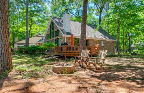 Cape Royale House | Tranquil Cape Royale Home with Deck - Steps from Lake Livingston
