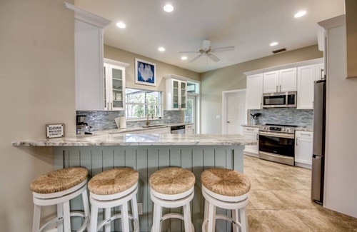 Caloosahatchee Apartment | Discover a Coastal Paradise with Private Dock & Heated Pool
