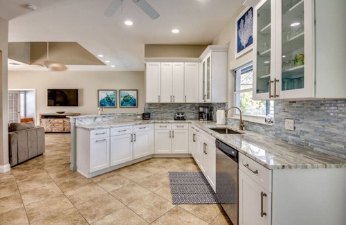 Caloosahatchee Apartment | Discover a Coastal Paradise with Private Dock & Heated Pool