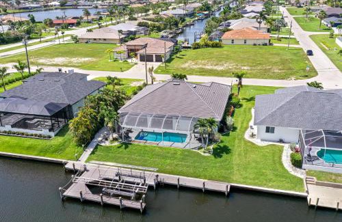 Pelican House | Experience Cape Villa 306: Family-Friendly Pool Retreat