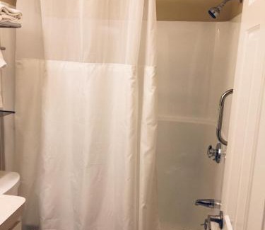 Hyannis Hotel | Discover Cape Winds Resort: Family-Friendly Fun Awaits!