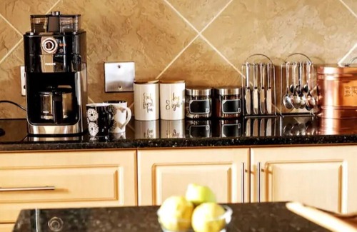 Kylemore Bed & Breakfast | Inviting 4 Bedroom House in Cape Winelands Awaits You