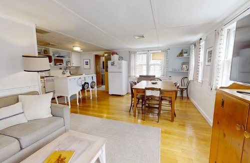Brewster Cottage | Stroll to Saints Landing Beach with Family-Friendly Perks