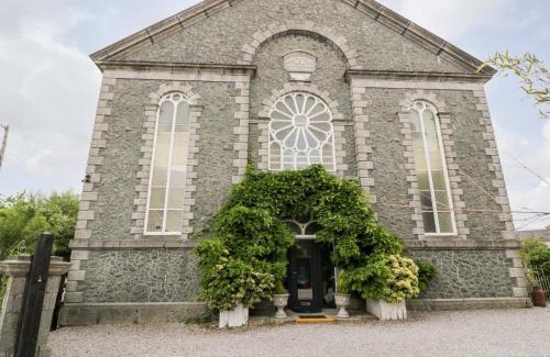 Llanrug House | Guest Favorite: Capel Mawr, Basement 19 - Child Friendly Stay