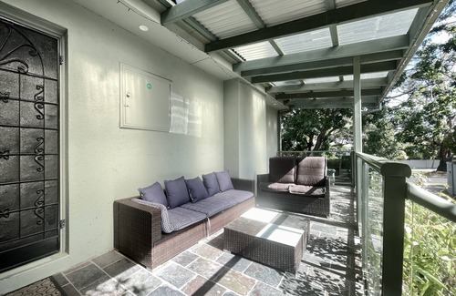 Frankston South House | Capelink Atop Prestigious Oliver's Hill: Longer Stay Welcome
