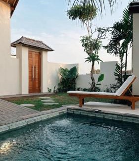 Munggu Hotel | Inviting Capila Villa Bali: Family-Friendly with Kitchen & Breakfast