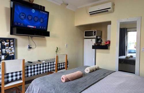 Plano Diretor Sul House | Convenient Capim de Ouro: Pet-Friendly Rooms Near Airport