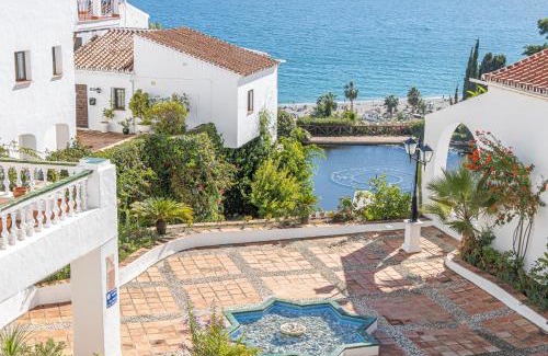 Chimenea Apartment | Capistrano Playa: Oceanfront Retreat with Free Wi-Fi