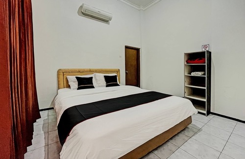 Blimbing Hotel | Budget-Friendly Capital O 1362 Ciliwung Guest House