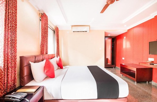 Karkala Hotel | Budget-Friendly Stay at Capital O 22439 Ratna Forever