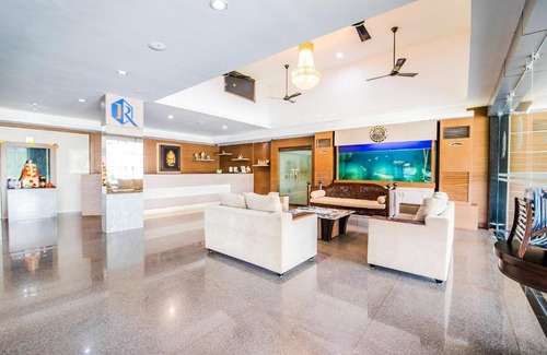 Karkala Hotel | Budget-Friendly Stay at Capital O 22439 Ratna Forever