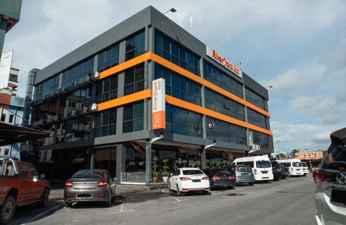 Bintulu Hotel | Budget-Friendly Stay at Capital O 90083 Riverfront Inn