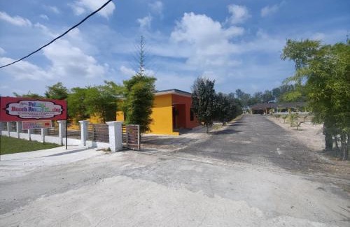 Penyabong Hotel | Relax at Pelangi Beach Resort Mersing: 9/10 Guest Rated