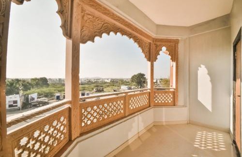 Bhilwara Hotel | Budget-Friendly Stay at Amit Palace with Family Amenities