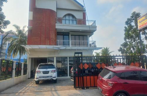 Banyumas Hotel | Capital O Guest House Kpri Sejahtera