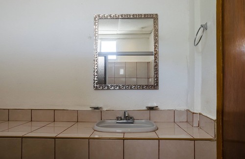 Centro Hotel | Discover Capital O Hotel Dos Mares in Cabo San Lucas
