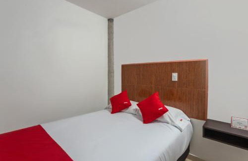 Atlixco Hotel | Relax at OYO Hotel Emperadores Inn with Family-Friendly Pool