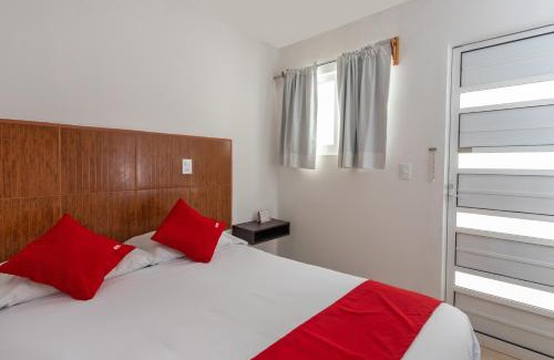 Atlixco Hotel | Relax at OYO Hotel Emperadores Inn with Family-Friendly Pool