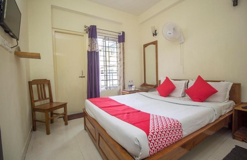 Gangtok Hotel | Budget-Friendly Stay at Capital O Hotel Red Cherry