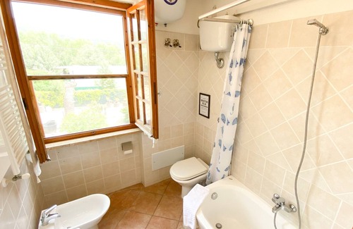 Capitana Villa | Unforgettable Stay at Capitana Guest House Baia Azzurra