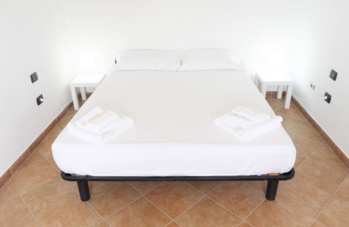 Capitana Villa | Unforgettable Stay at Capitana Guest House Baia Azzurra