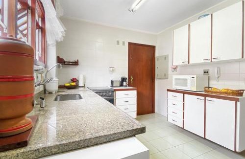 Vila Inglesa Apartment | Capivari - Lareira - 3 Quartos - Cozinha - Aconchegante