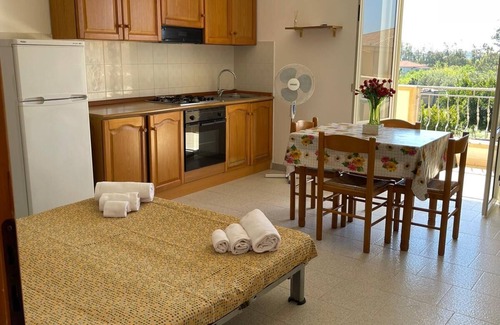 Isola di Capo Rizzuto Apartment | Cozy Capopiccolo Apartments: Perfect for Families and Pets