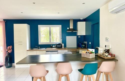 Notre-Dame-de-Sanilhac House | Relax at Caporizon - Villa Pommier with Oceanfront Views