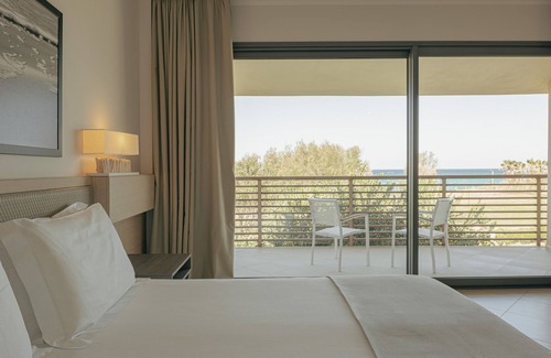 Ricadi Hotel | Relax at Capovaticano Resort Thalasso Spa with Ocean Views