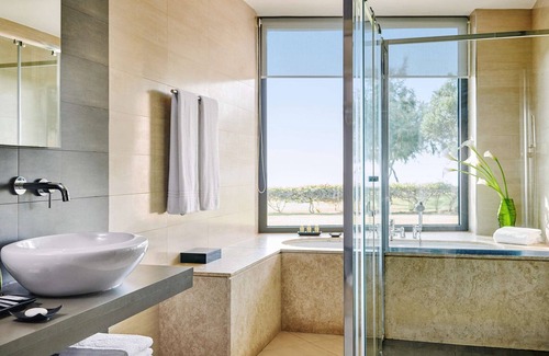 Ricadi Hotel | Relax at Capovaticano Resort Thalasso Spa with Ocean Views