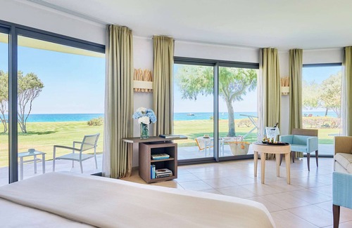 Ricadi Hotel | Relax at Capovaticano Resort Thalasso Spa with Ocean Views