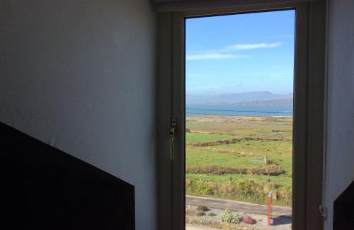 Eyeries Bed & Breakfast | Oceanfront Cappa House B&B with Breakfast & View