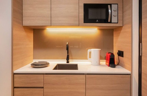 Bukit Bintang Apartment | Modern Capri By Fraser Bukit Bintang with Pool & Breakfast