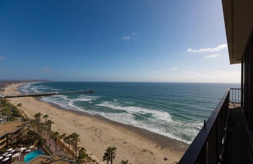 North Pacific Beach Resort | Oceanfront Capri by the Sea with Pool and Hot Tub Amenities