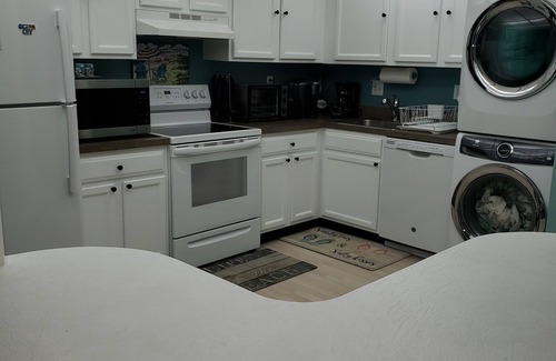 North Ocean City Condo | Beachfront Bliss at Capri Ocean Front Family Resort