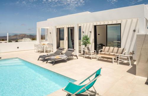 Las Brenas Villa | Experience Oceanfront Bliss at CAPRICA by Buenavilla
