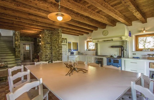 Capriva del Friuli House | Experience Capriva Del Friuli: Pet-Friendly Villa Awaits