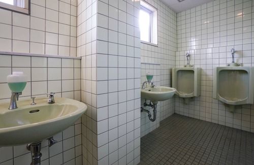Shibadaimon Hotel | Comfortable Stay at Capsule Inn Hamamatsucho with Breakfast