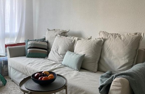 Aytre Apartment | Inviting Capsule Océan: Steps from the Beach & Breakfast Included