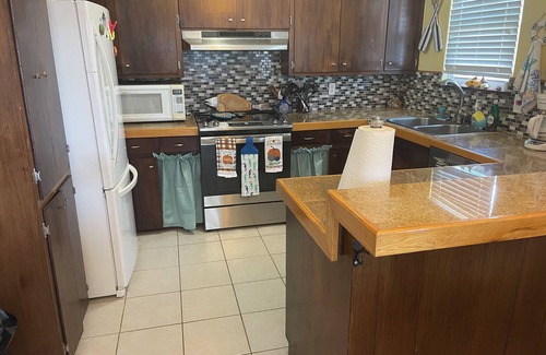 Palm Harbor House | Capt. Dan's Fishing Getaway: Canal Front Home & Breakfast