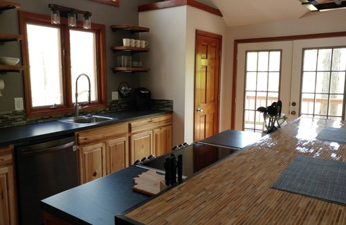 Poland House | Experience Captain Bill's Guest House with Pool Access
