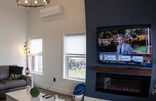 St. Andrews Apartment | Relax at Captain Dan's Sunsets Suite - Pet & Child Friendly