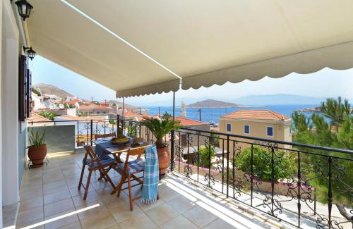 Halki Apartment | Exceptional Captain Ilias House Chalki: Family-Friendly Stay