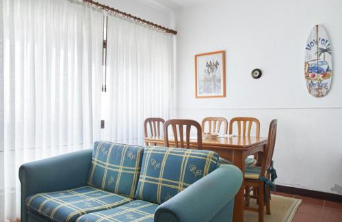 Costa Nova do Prado House | Pet-Friendly Captain Pisco's Palheiro with Ocean Views