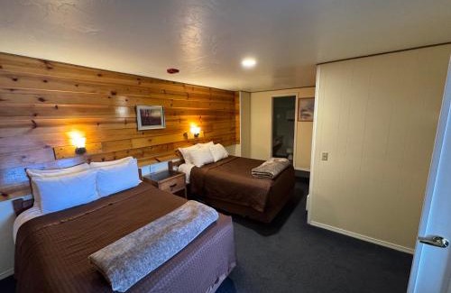 Haines Hotel | Pet-Friendly Comfort at Captain's Choice Motel - 8/10 Rated